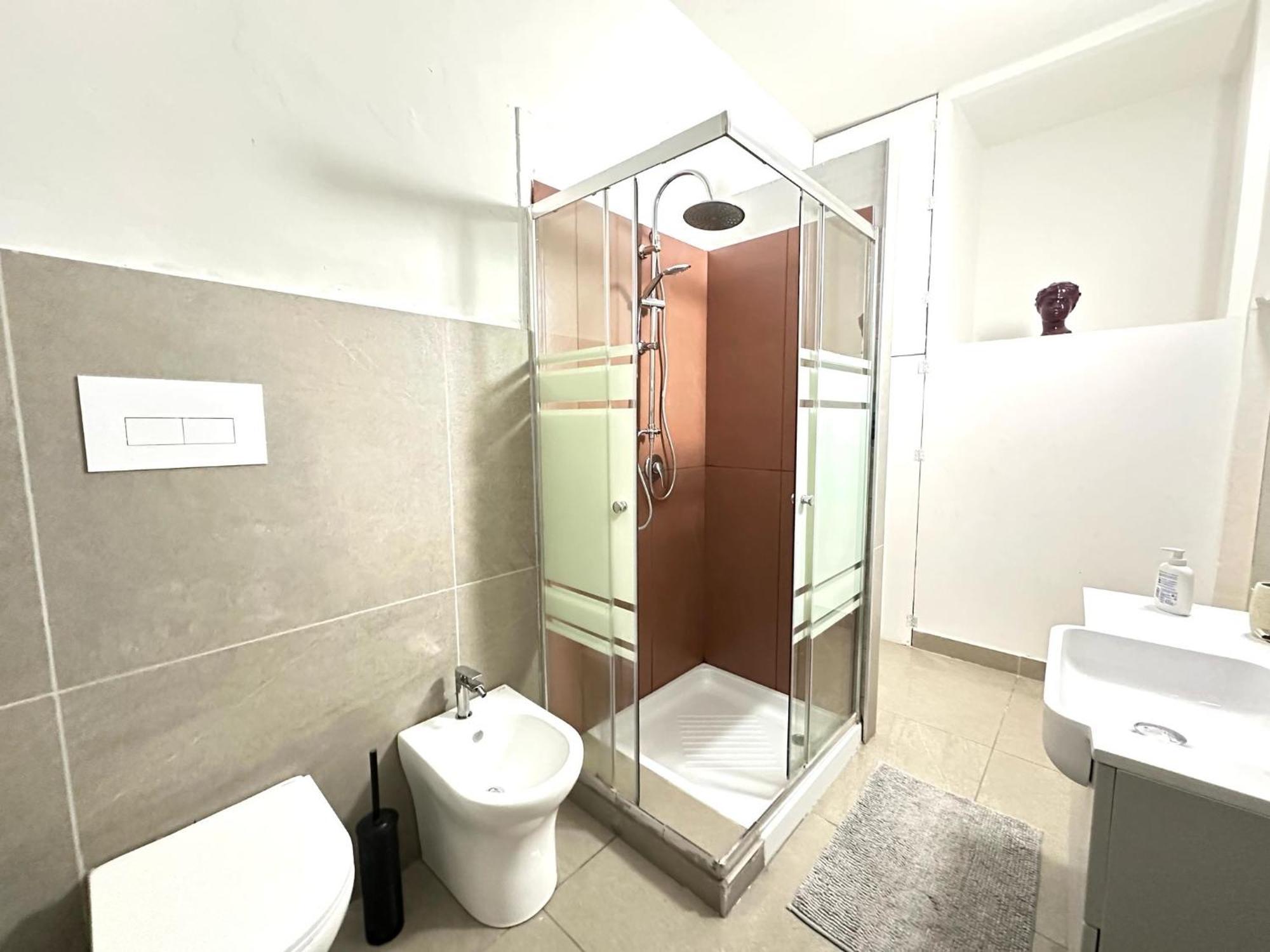 Qasr Home Beautiful Apartment In Палермо Екстериор снимка