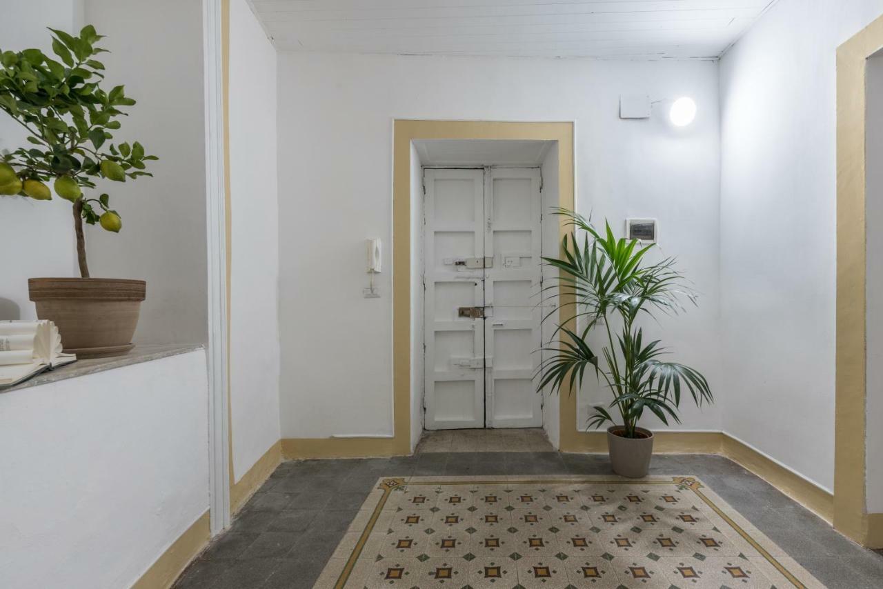Qasr Home Beautiful Apartment In Палермо Екстериор снимка