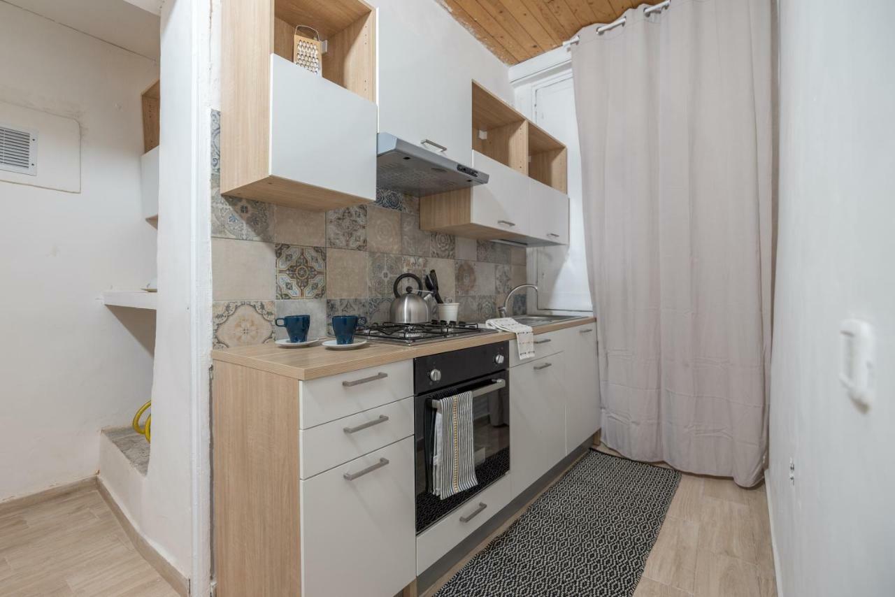 Qasr Home Beautiful Apartment In Палермо Екстериор снимка